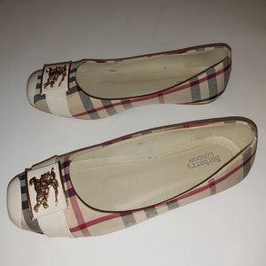 Burberry flats **AUTHENTIC**